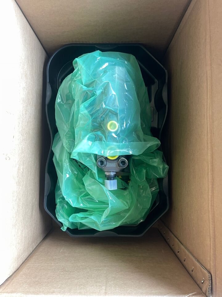 Bosch Diesel Fuel Injection Pump Cummins F00BC00121 5471751 QSK19