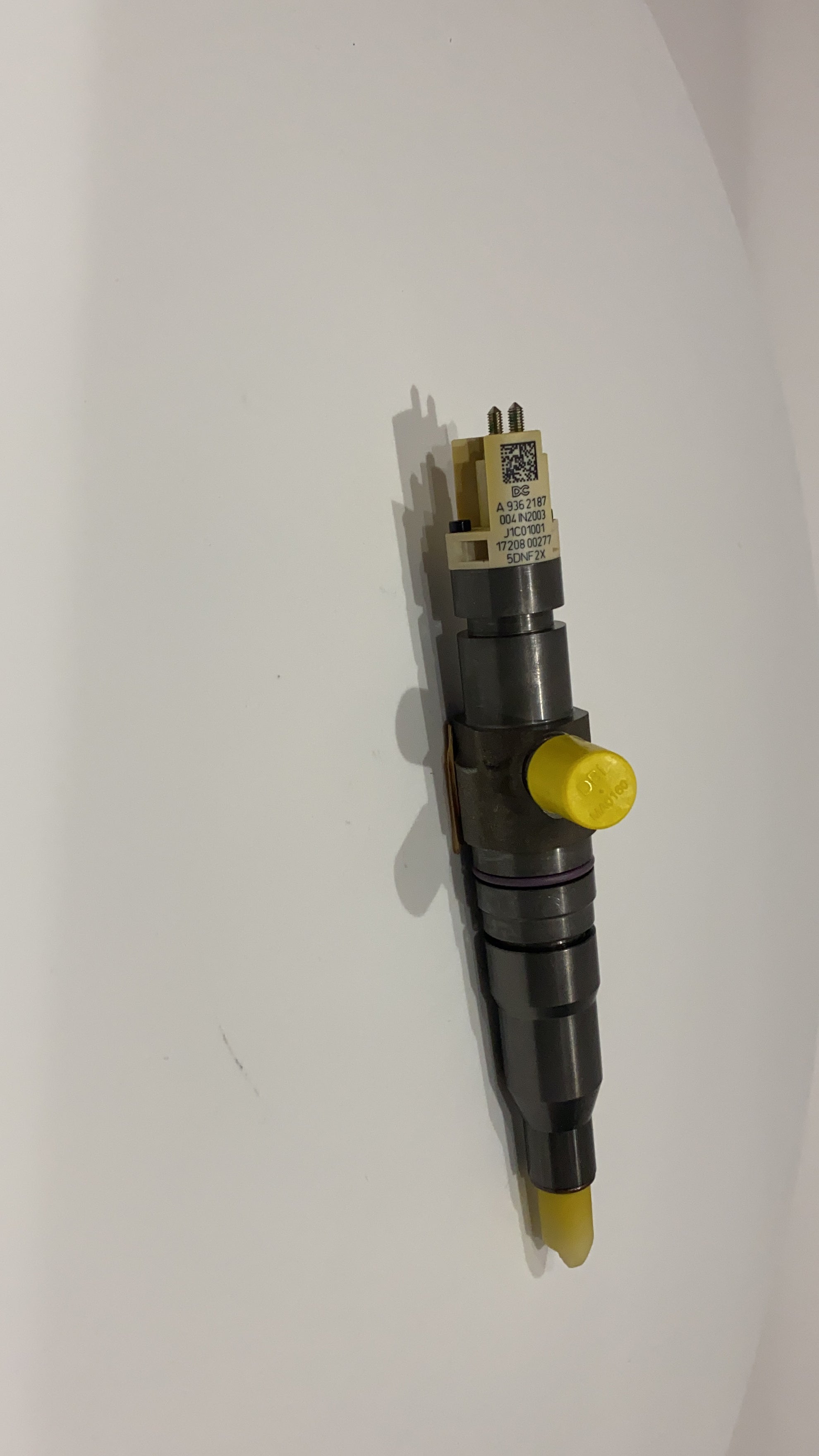 Delphi Diesel Fuel Injector A9362187 Fits Mercedes Actros