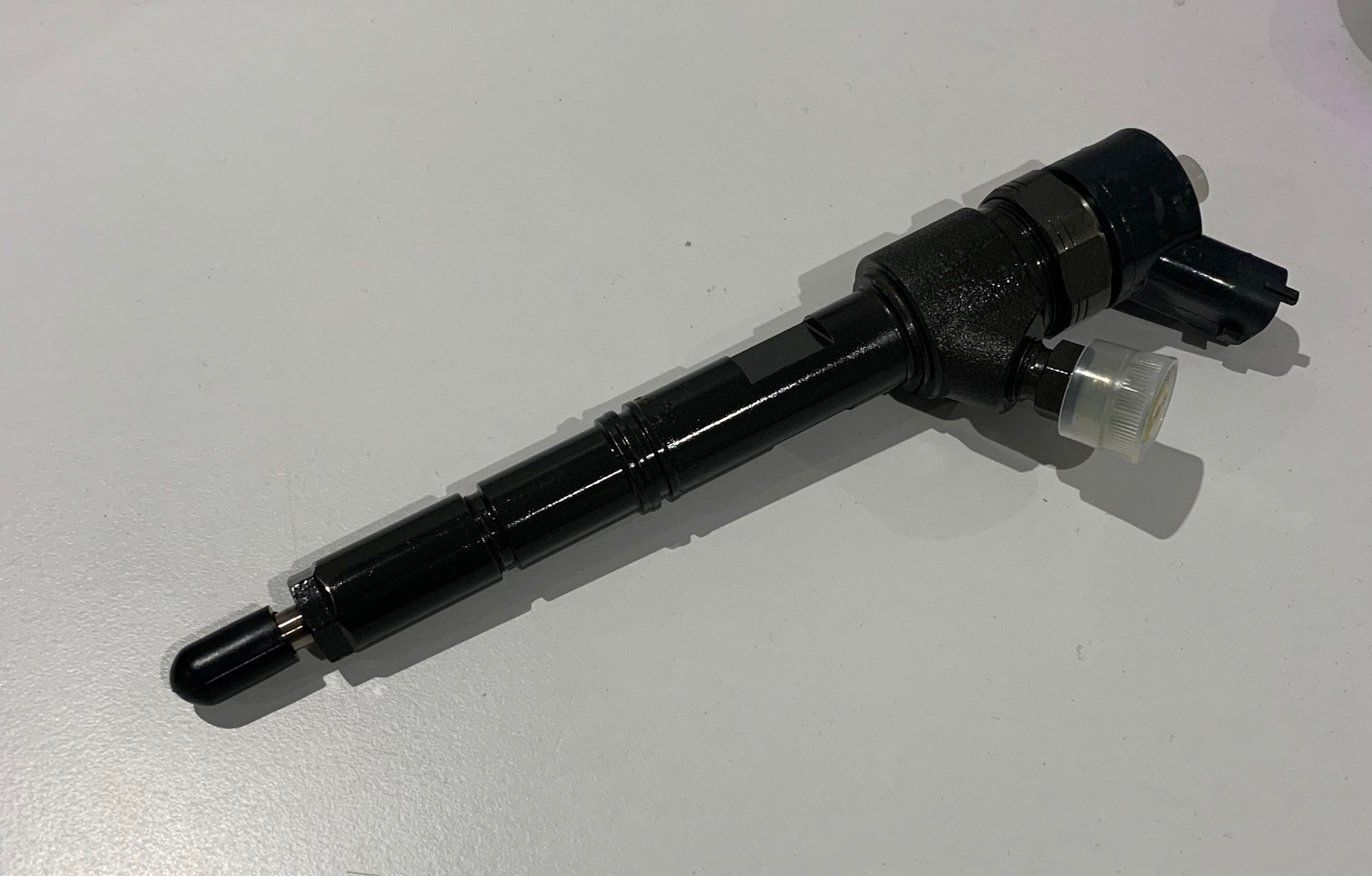 Bosch Diesel Fuel Injector 0445110457 5801470098